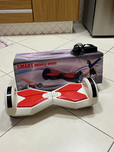 Hoverboard Branco seminovo usado poucas vezes