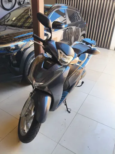Vendo ou troco Moto SH HONDA 150cc 2021