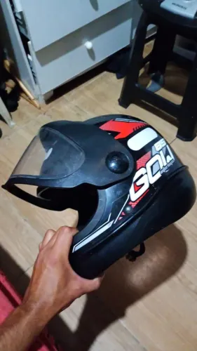 Capacete N60 / 80 reais 