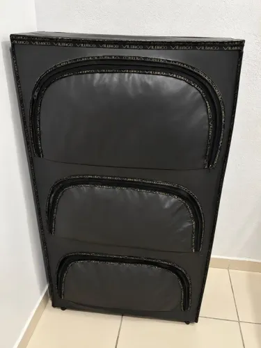 Vendo sapateiro em excelente condições