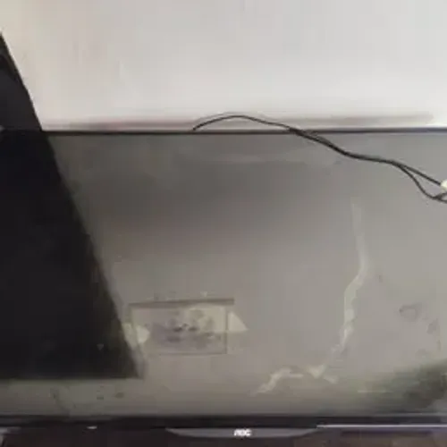 TV AOC 43 polegadas (COM TELA QUEBRADA)