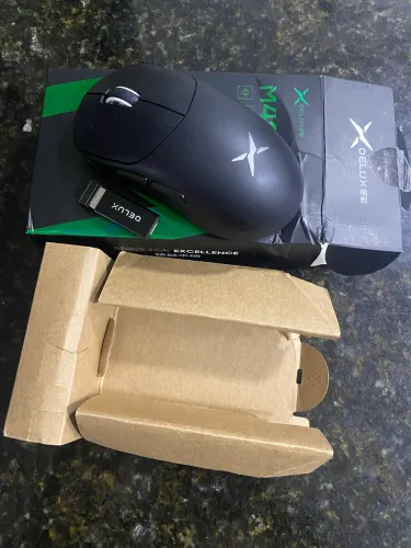 Mouse delux m400 