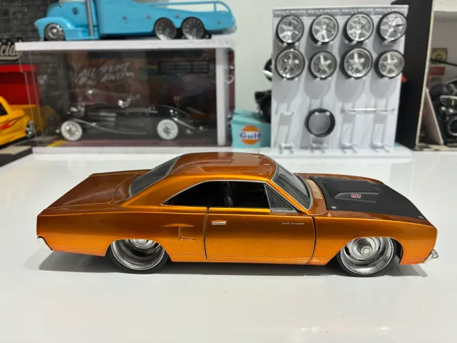 Miniatura Plymouth road runner