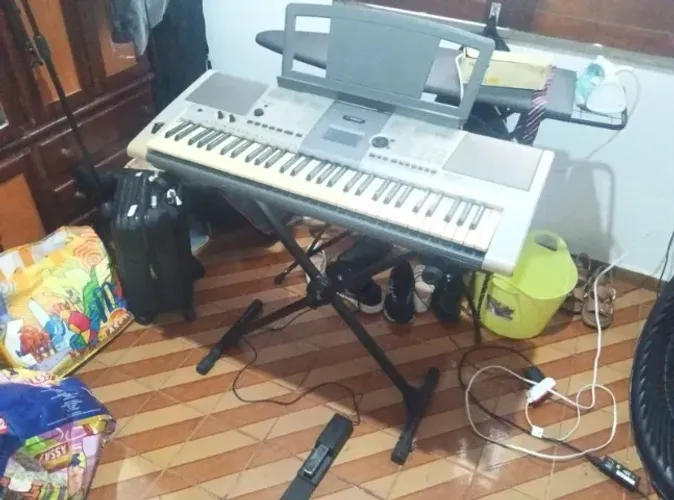 TECLADO ARRANJADOR YAMAHA