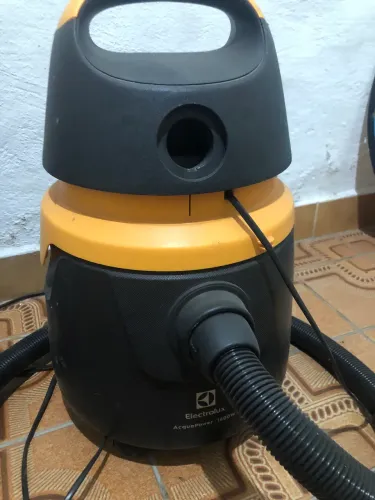 Lavadouro e aspirador de pó