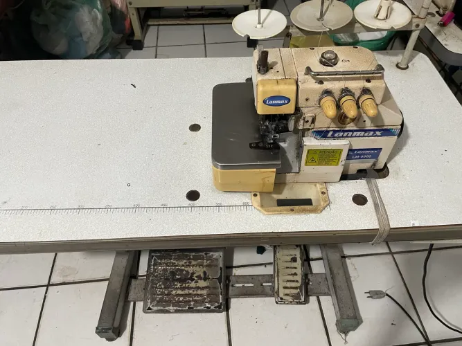 Vendo máquina, overloque lanmax 