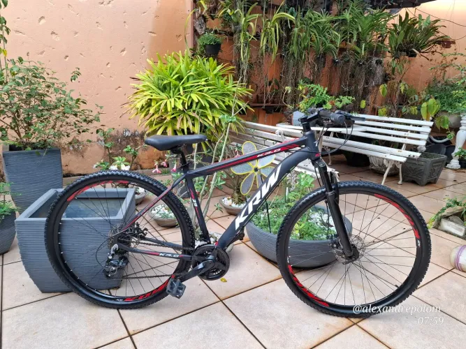 BICICLETA KRW 3.0 ALUMINUM 29/24 MARCHAS.(SEMI-NOVA)(POSSO ENTREGAR)