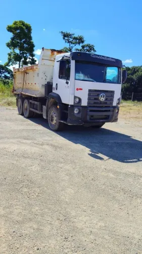 Vw 31330 traçado caçamba 2014