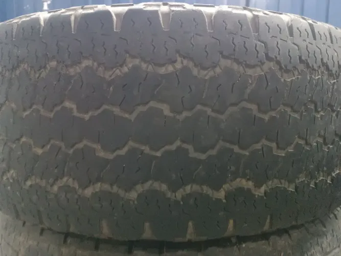Pneu 265/65/17