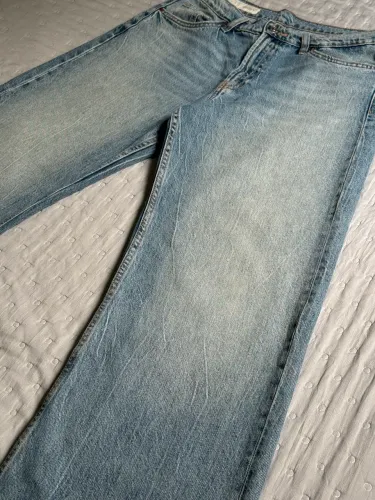 calça jeans zara trf perna larga lavagem clara (barra feita)
