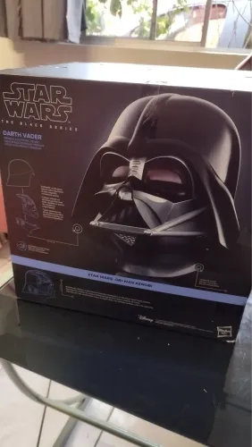 CAPACETE ELETRÔNICO STAR WARS BLACK SERIES DARTH VADER