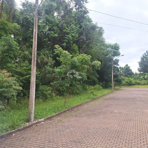 Terreno na serra gaúcha com 370 m2 em área residencial de constante valorização.
