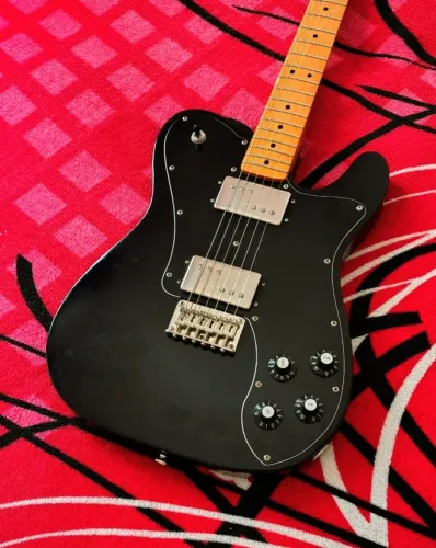 Guitarra Squier Telecaster Deluxe
