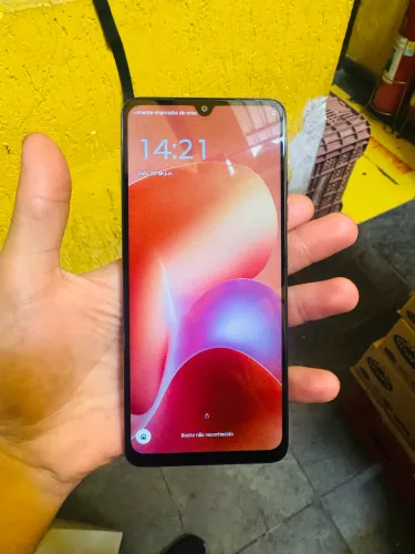 Moto G06 de 128gb bem conservado 