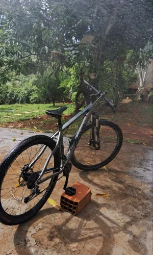 Mountain Bike Aro 29 Rava Pressure Alumínio - Freio a Disco 21 Marchas