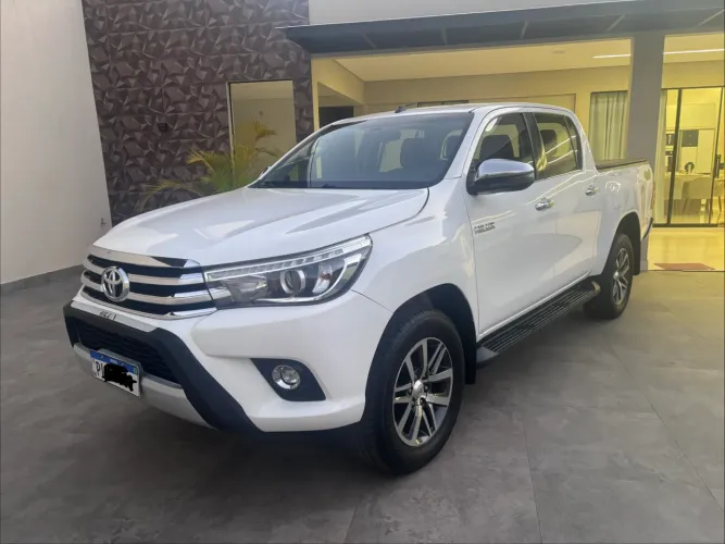 Toyota Hilux CD SRX 4X4 2.8 TDI 16V Diesel Aut. 2018