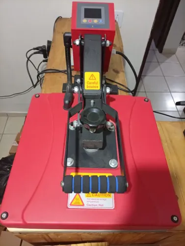 Prensa Térmica Mecolour (ótimo estado)