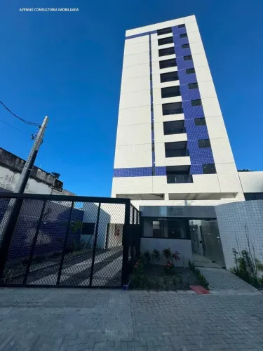 A poucos minutos da praia de Piedade