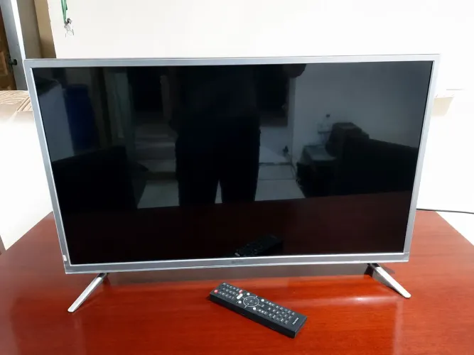 Smartv Semp Toshiba 32 polegadas ( Defeito )