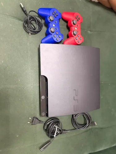 PlayStation 3 Slim dois controles muito conservado