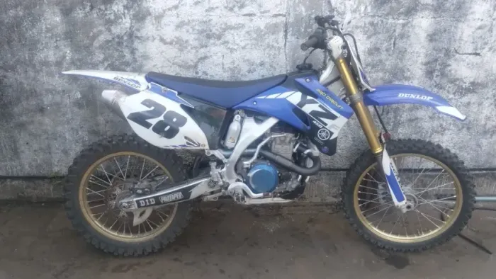 YAMAHA YZ 450F