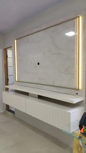 painel de tv luxuoso tv até 75 polegadas entregamos