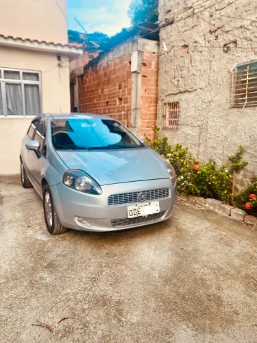 Fiat Punto Attractive Italia 1.4 F.flex 8V 5P 2012