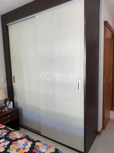 Apartamento - / Residencial / Humaitá