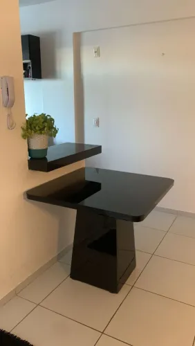 Mesa de Jantar Quadrada Luxo com Vidro Laqueado 4mm