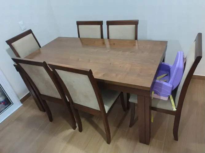 Vendo mesa de madeira