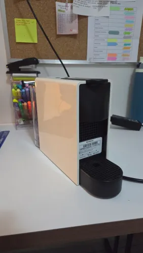 Cafeteira Nespresso Essenza Mini Branca 220V
