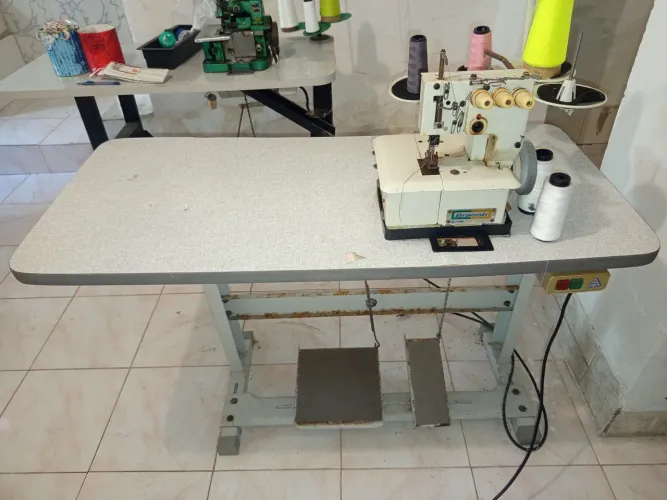 Máquina de costura Galoneira bracob