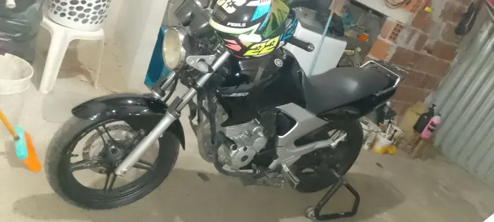 Fazer 250 2006 TROCA OU VENDA