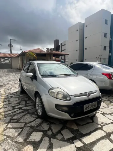 Fiat Punto Essence 1.6 Flex 16V 5P 2014