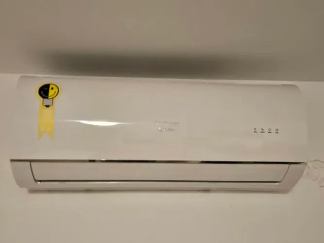 Vendo Split Midea 9000 btu's - Já desinstalado!