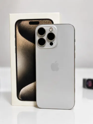 iPhone 15 Pro Max