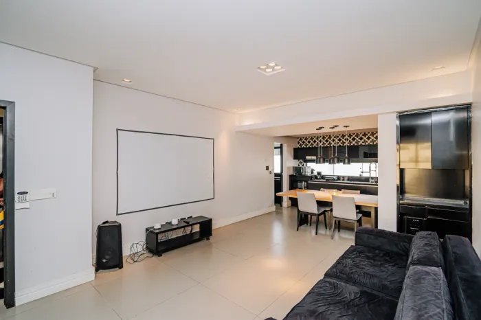 Cobertura duplex no Alto dos Passos com 3 quartos sendo 1 suíte