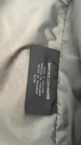 Mala Samsonite grande ? 80 cm ? com cinta e cadeado TV