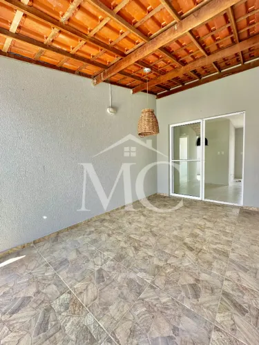 Casa 3/4 com Suíte, Gourmet, Armários e 03 Vagas em Condomínio | Artêmia Pires