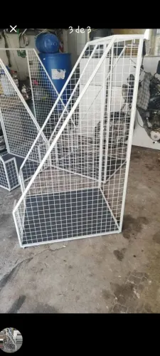 Expositor pra loja usado para fraldas , bolas, pneus e outros utensílios