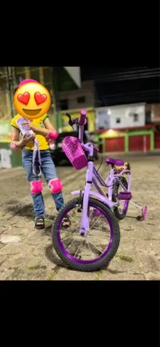 Bicicleta infantil menina