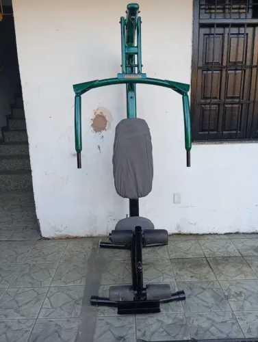VENDO ESTAÇÃO DE MUSCULAÇÃO