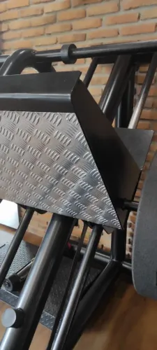 Aparelho de musculação LEG PRESS e MINI CROSS COM AGACHAMENTO SMITH - Marca MANEJO 