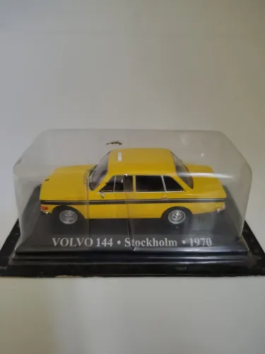 Miniatura Carrinho Volvo 144 - Stockholm - 1970 Lacrado 
