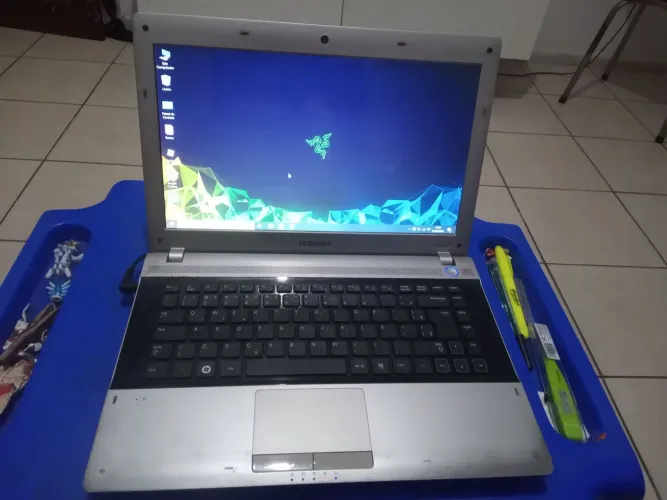 Notebook Sansung Rv415