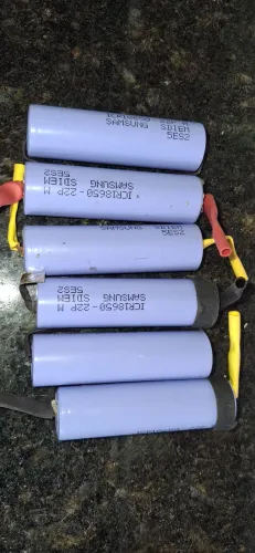 Bateria Sansung ICR18650 sem uso.