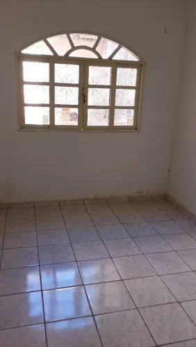 Casa 4 quartos 2,500