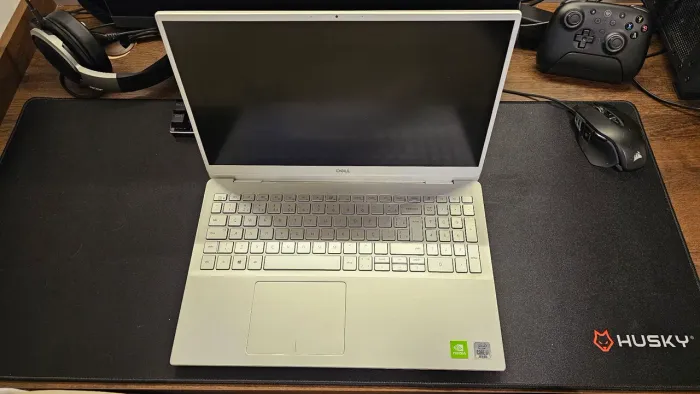 Notebook Dell Inspiron 5590 15.6" | Core I7 10ª Ger. | 16Gb RAM | SSD 256Gb | Video MX250