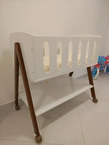 Berço bebê - com colchonete