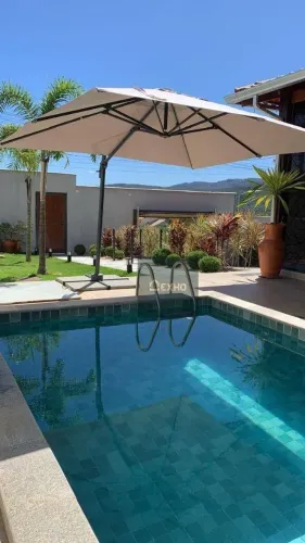 Casa com Piscina e 3 Suítes em Pirenópolis  Excelente Localização